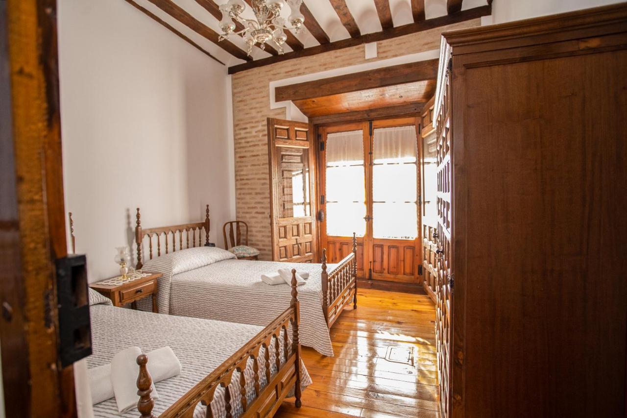 Alojaguay RUEDA, CASA MUSEO RÚSTICA-MODERNA, máxima TRANQUILIDAD con COMODIDAD Exterior foto